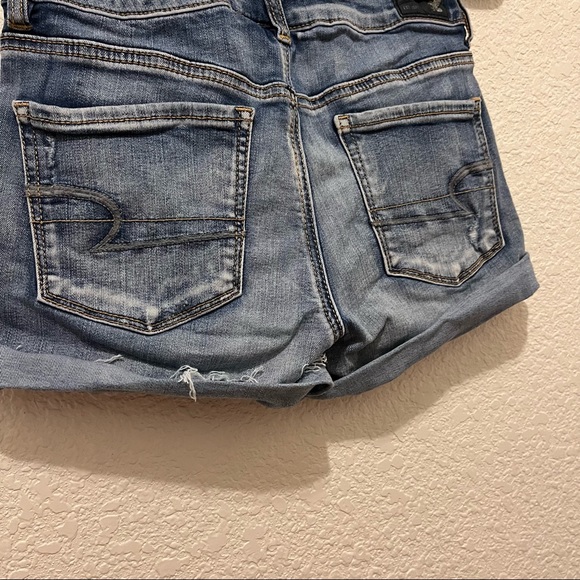 American Eagle Next Level Stretch Hi Rise Shortie Jean Shorts Womens Size 4 - Picture 6 of 11